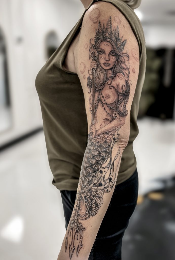 La Black Mamba. Peachland Okanagan Studio