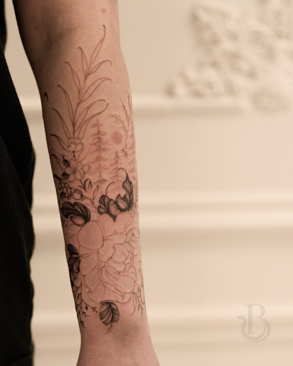 Instagram post from lablackmambatattoostudio. This post is in position 3.